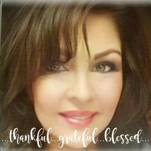 Meet your Posher, Rhonda